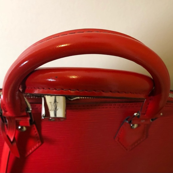 Louis Vuitton Red Epi Alma PM,C0A,Dust Bag,SilverLock/Keys/Strap;DateCode:SN1174 - Picture 9 of 17